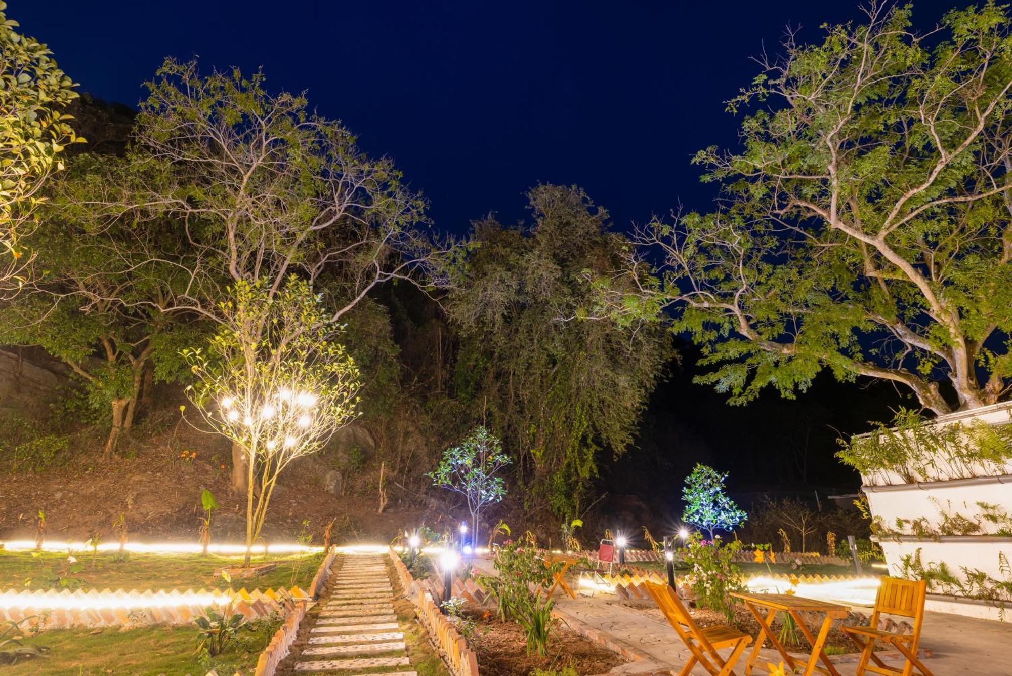 Cat Ba Spring Garden Homestay Hien Hao Rum bild